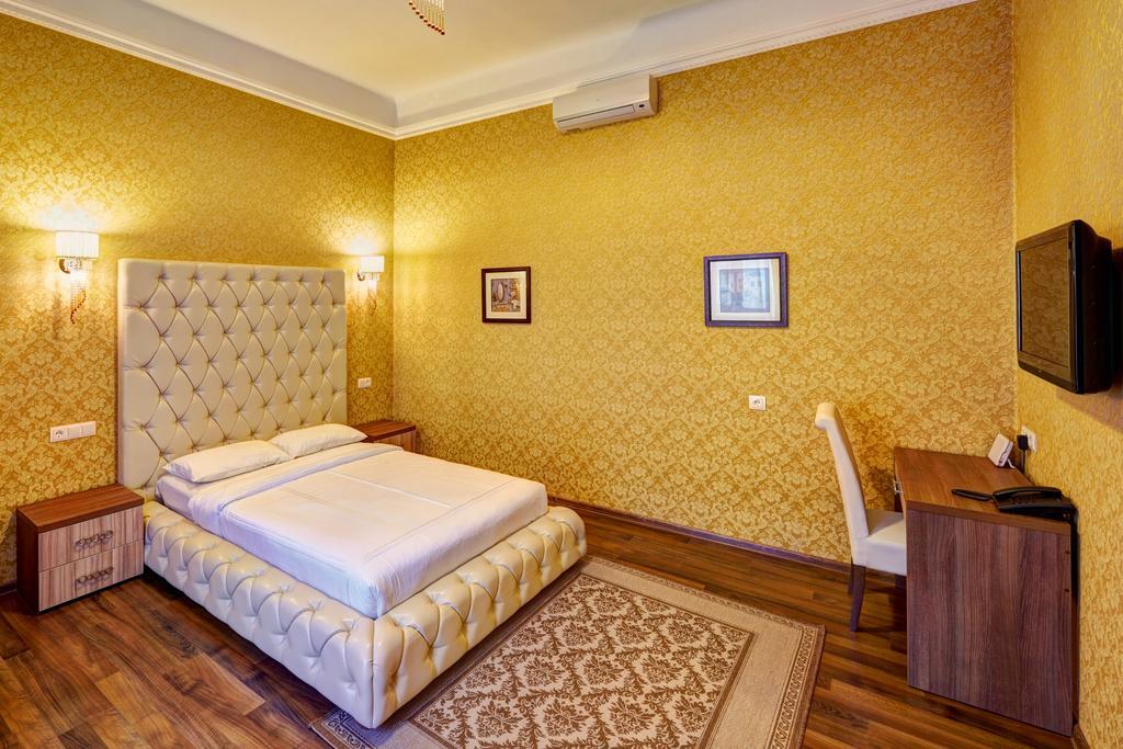 Lviv Apartments Номер фото
