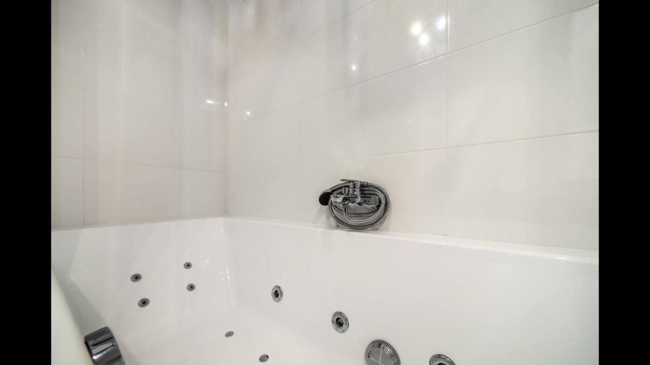 Lviv Apartments Екстер'єр фото